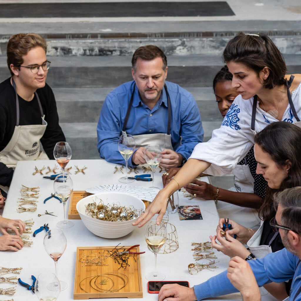 Ruinart, créer des ateliers sur mesure lors d'une soirée client VIP pour faire passer des messages clés de communication